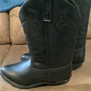 NWOT Masterson RB915 10.5EW Black Leather Boots
